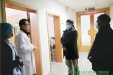 学校副校长李峰一线督查疫情防控工作 看望慰问坚守岗位的一线工作者