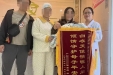 【卓越医疗在湖一】 温柔守护母子平安，锦旗相赠医患情深